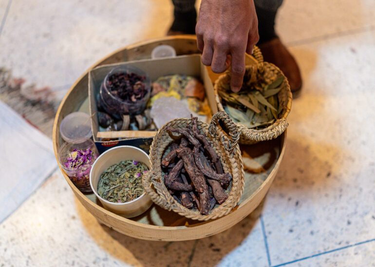 Flowers, minerals, and roots used to create natural dyes in Taznakht
